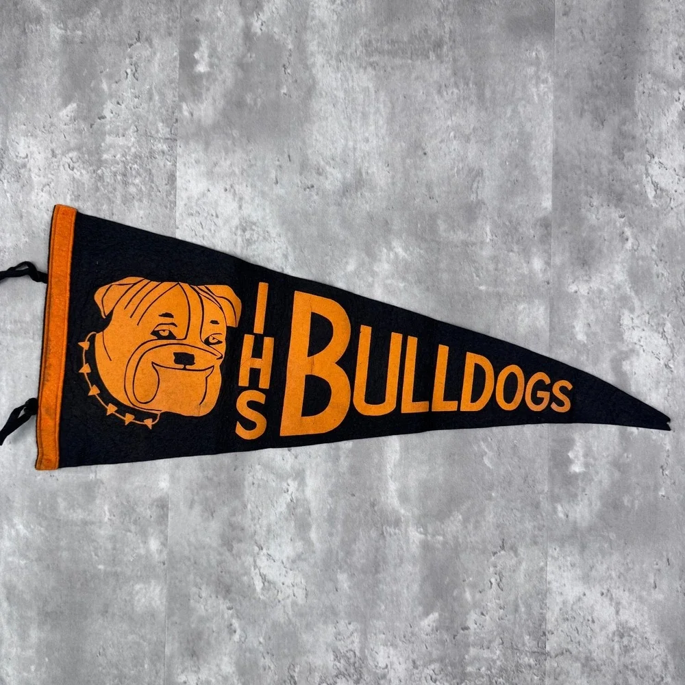 Vintage Independence High School Bulldogs Souvenir Flag Pennant Kansas IHS 1930s